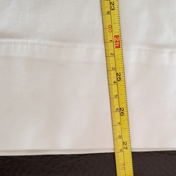 Burberry Women White Cropped/Capri Pants Size 4. - Picture 16 of 16